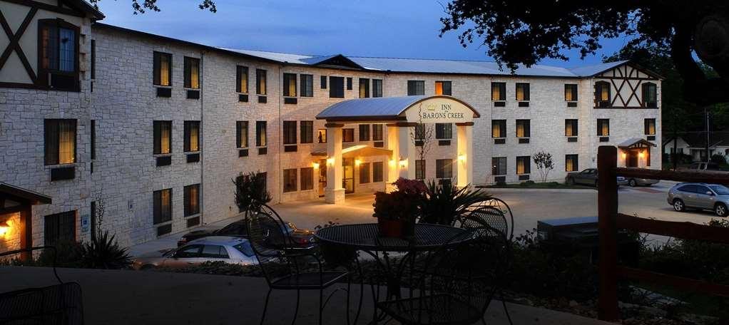 Inn On Barons Creek Fredericksburg Exteriér fotografie