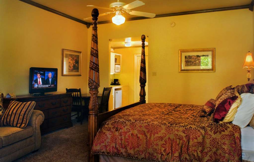 Inn On Barons Creek Fredericksburg Pokoj fotografie